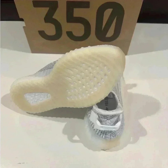 New Yeezy adidas boost v2 350 static mens shoes size 11 - Picture 4 of 4